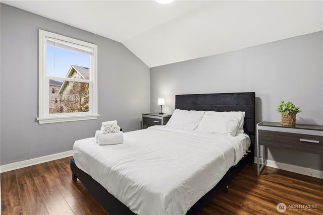 5506 5th Avenue NW, Seattle, WA 98017