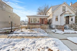 2031 W James Street, Chicago, IL 60609