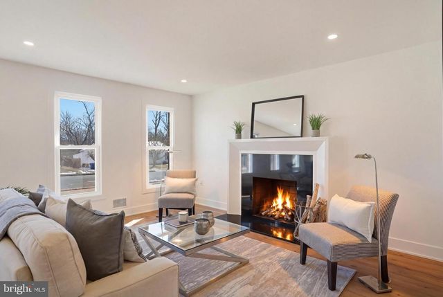 9077 BROOK FORD RD, Burke, VA 22015