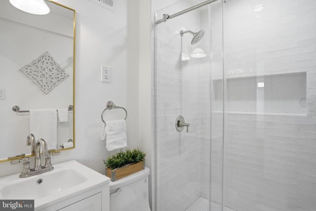 9077 BROOK FORD RD, Burke, VA 22015