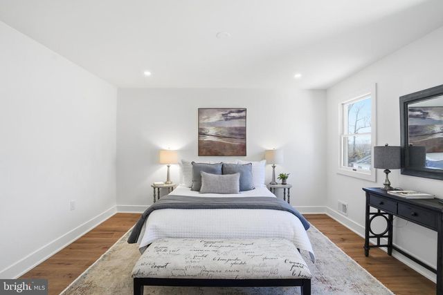 9077 BROOK FORD RD, Burke, VA 22015