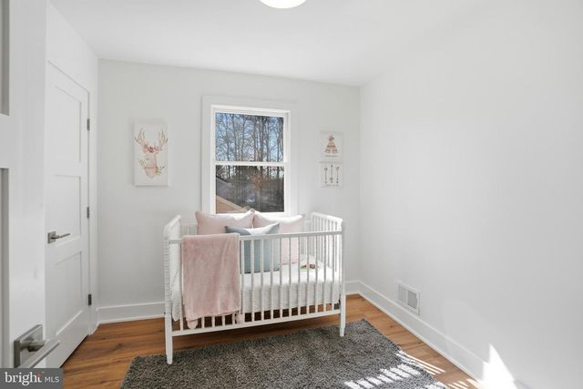 9077 BROOK FORD RD, Burke, VA 22015