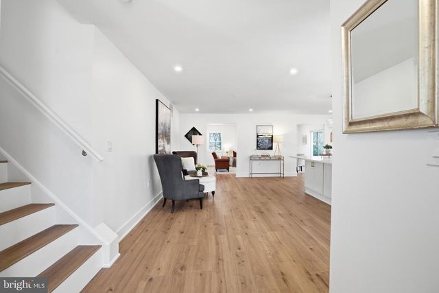 9077 BROOK FORD RD, Burke, VA 22015