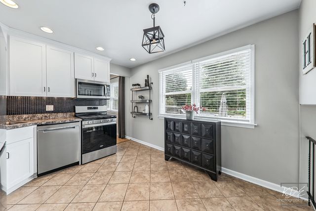 3313 Pitcher Drive, Darien, IL 60561
