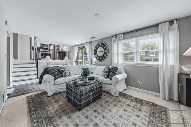 3313 Pitcher Drive, Darien, IL 60561