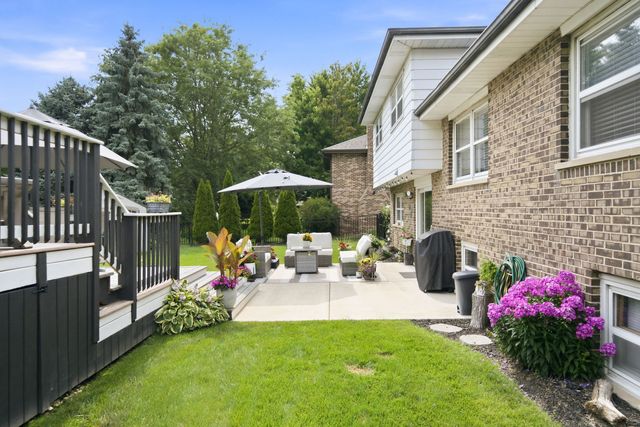 3313 Pitcher Drive, Darien, IL 60561
