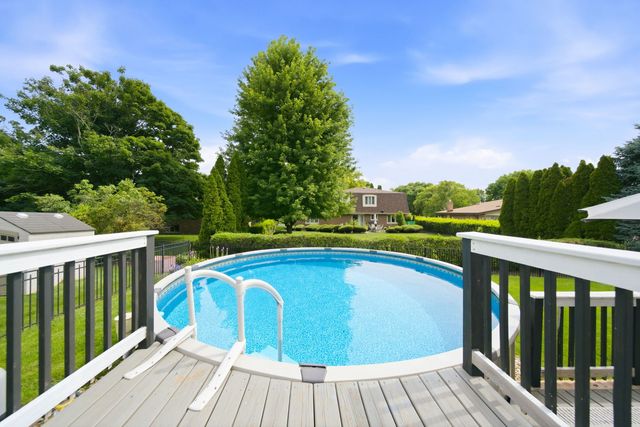 3313 Pitcher Drive, Darien, IL 60561