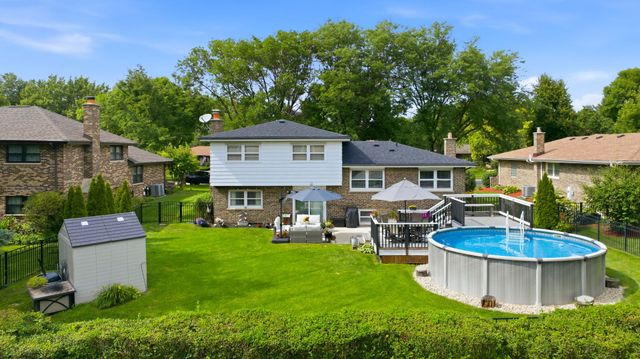 3313 Pitcher Drive, Darien, IL 60561