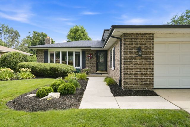 3313 Pitcher Drive, Darien, IL 60561