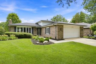 3313 Pitcher Drive, Darien, IL 60561