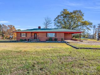 301 Doggett Road, Forest City, NC 28043