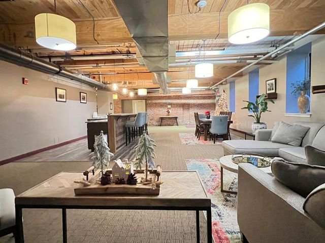 35 Riverwalk Way R114, Lowell, MA 01854