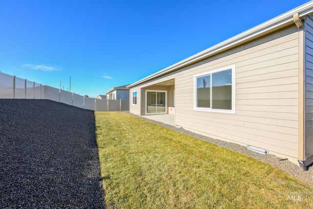 320 Orrison St, Caldwell, ID 83607