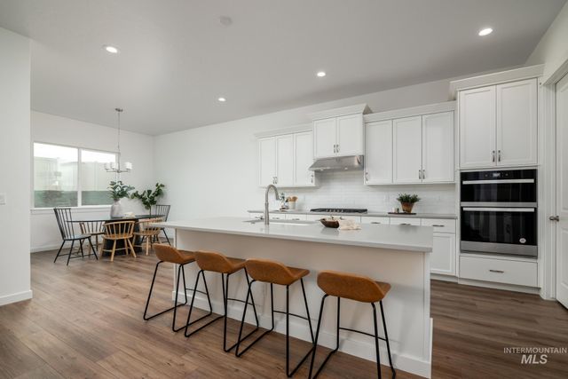 320 Orrison St, Caldwell, ID 83607