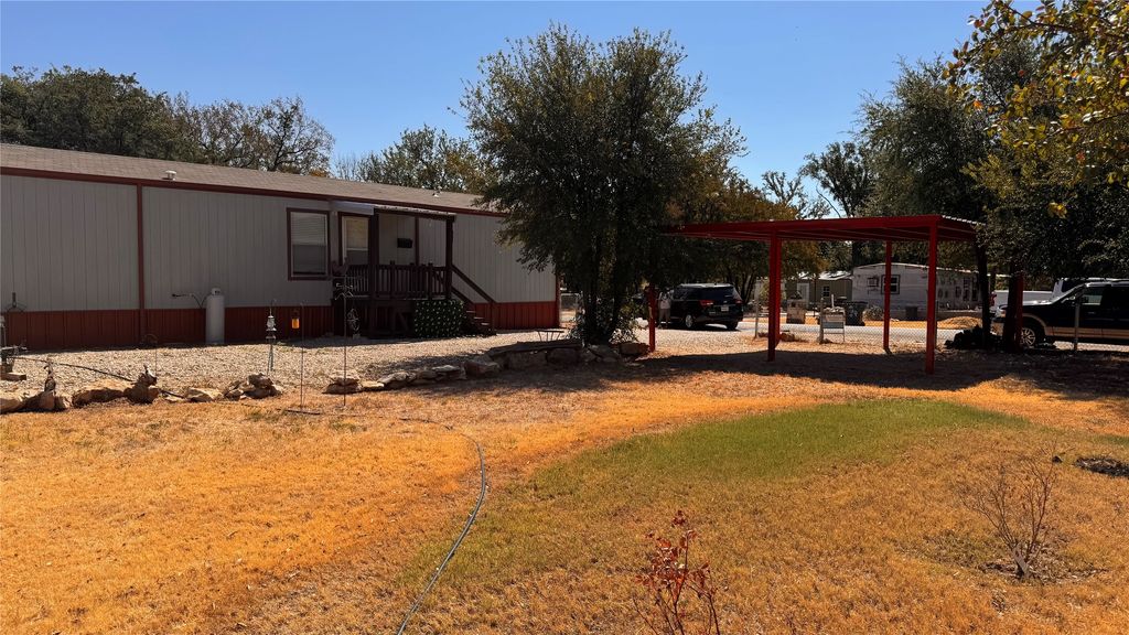 2804 Cedarhill Street, Granbury, TX 76048 — photo 4