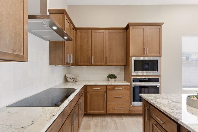 2312 Los Amigos Lane NW, Albuquerque, NM 87104