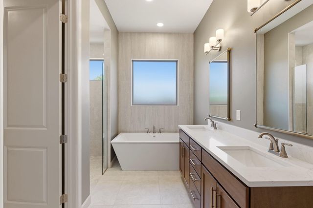 2312 Los Amigos Lane NW, Albuquerque, NM 87104