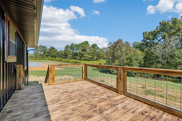 233 Ralph Spivey Ln, Gainesboro, TN 38562