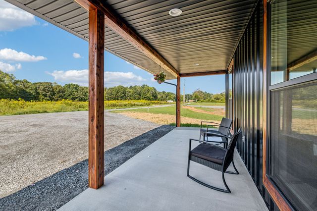 233 Ralph Spivey Ln, Gainesboro, TN 38562