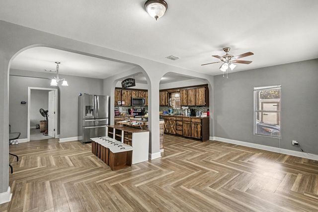 501 S College Street, Itasca, TX 76055