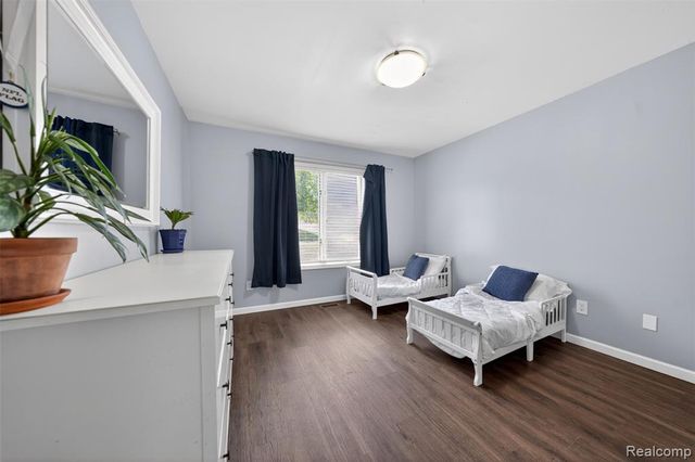 8694 Brazos Court, White Lake, MI 48386