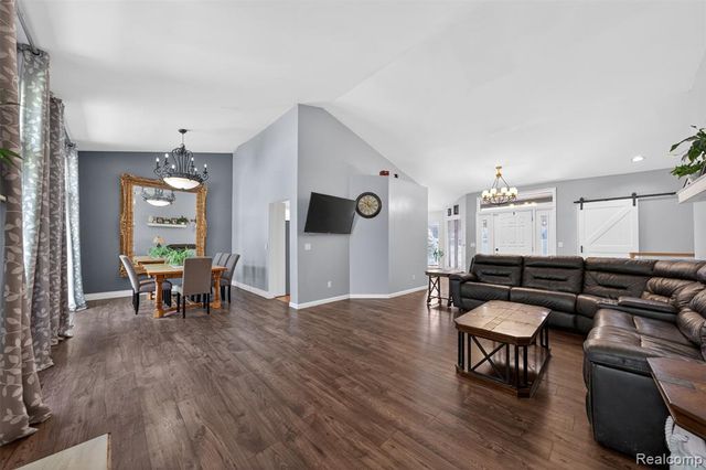 8694 Brazos Court, White Lake, MI 48386
