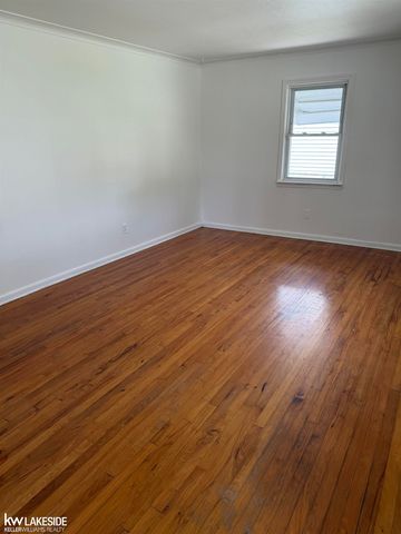 25127 Buick Street, Roseville, MI 48066