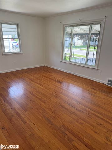 25127 Buick Street, Roseville, MI 48066