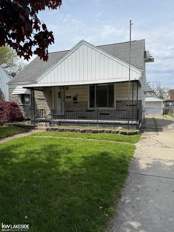 25127 Buick Street, Roseville, MI 48066