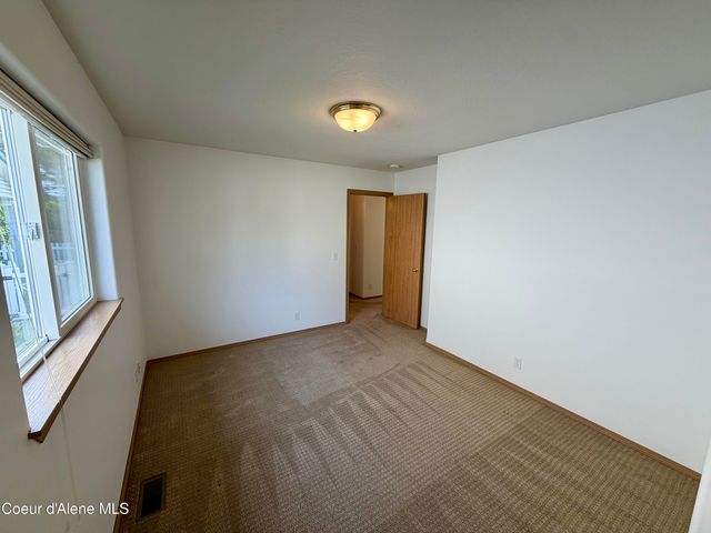 1107 W Woodlawn DR, Hayden, ID 83835