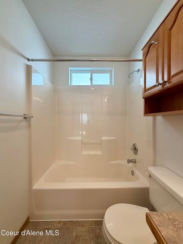 1107 W Woodlawn DR, Hayden, ID 83835