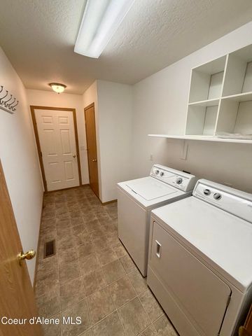 1107 W Woodlawn DR, Hayden, ID 83835