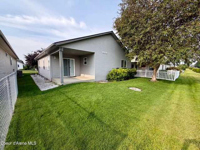 1107 W Woodlawn DR, Hayden, ID 83835