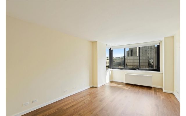 515 E 72nd St Apt 17F, New York City, NY 10021