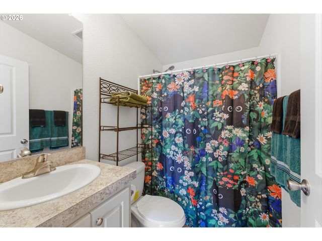 16038 S FOREST HAVEN Rd, Molalla, OR 97038