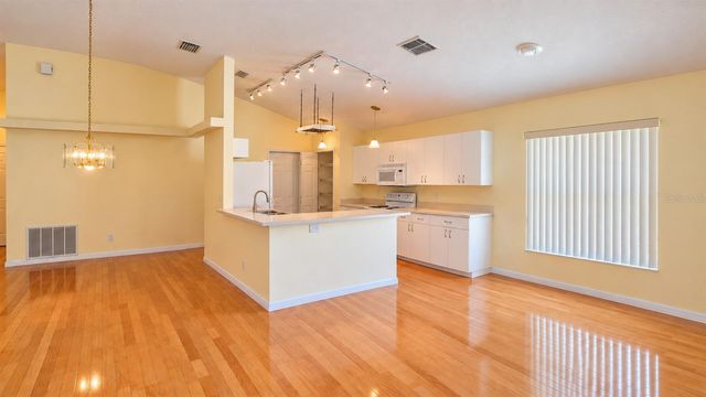 4515 46TH AVE N, St Petersburg, FL 33714