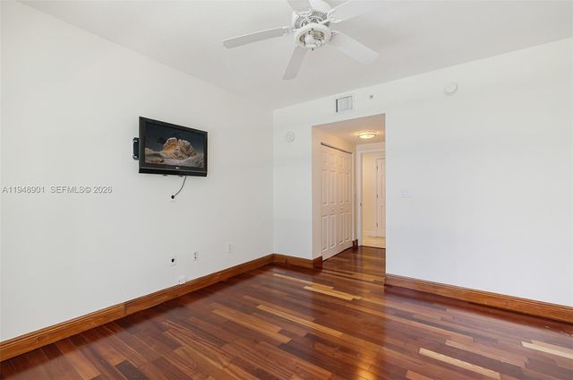 2000 N Bayshore Dr 621, Miami, FL 33137