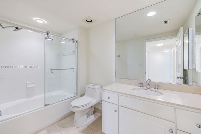 2000 N Bayshore Dr 621, Miami, FL 33137