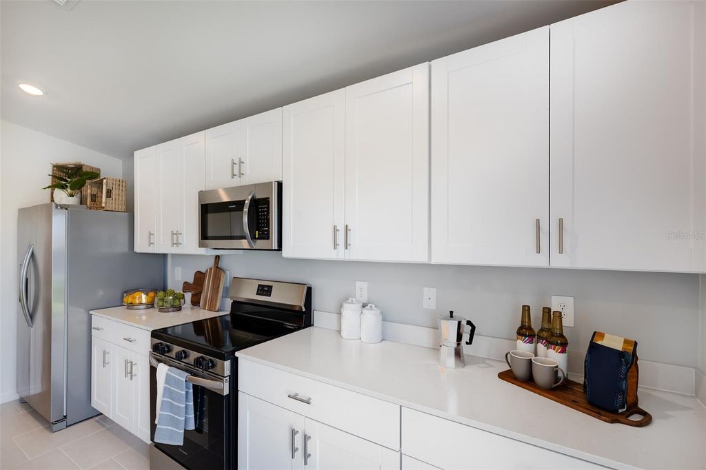 Image 5 of property listing at 18107 MELLON STREET, Parrish, FL 34219