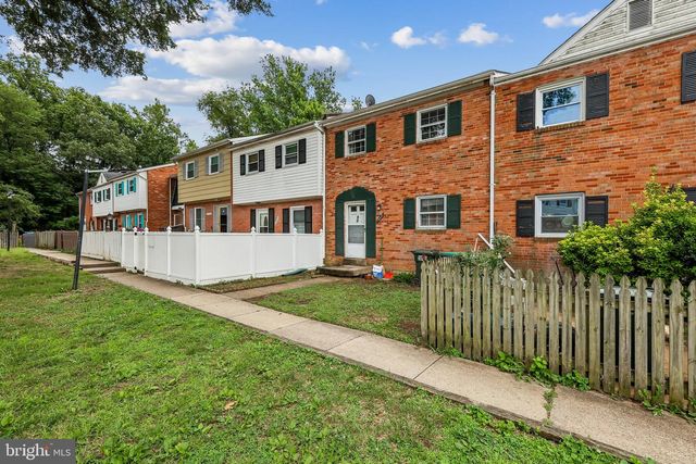 14447 VILLAGE DR, Woodbridge, VA 22191