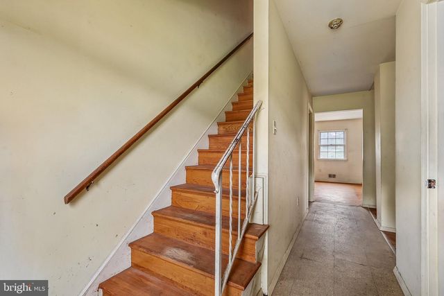 14447 VILLAGE DR, Woodbridge, VA 22191