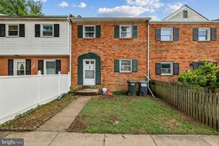 14447 VILLAGE DR, Woodbridge, VA 22191
