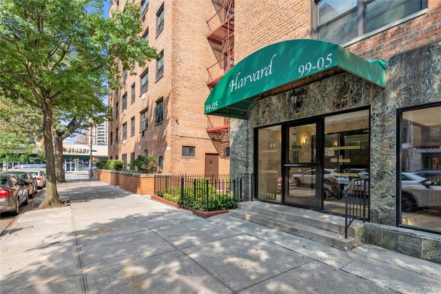99-05 59Ave 6B, Corona, NY 11368