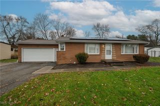 5355 Fulton Drive NW, Canton, OH 44718