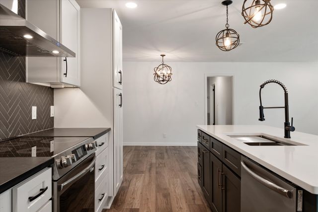 344 Lynn Dr, Nashville, TN 37211