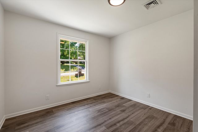 344 Lynn Dr, Nashville, TN 37211
