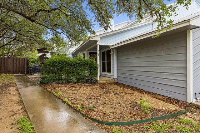 19 Deerfield DR 2, Wimberley, TX 78676