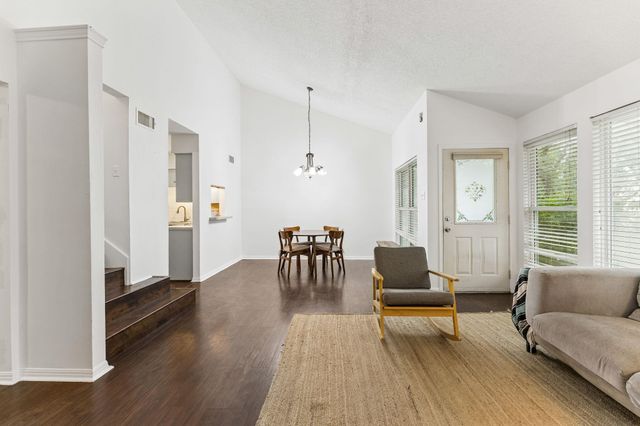 19 Deerfield DR 2, Wimberley, TX 78676