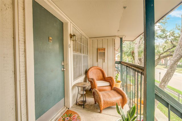 845 Augusta Drive 6, Houston, TX 77057