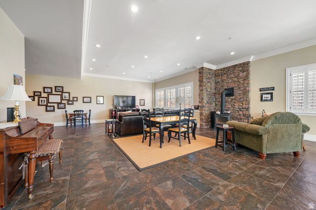 82 N MEADOW DR, Springville, UT 84663